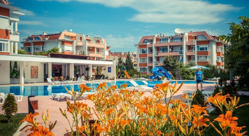 Sunny Fort Apartment Pantai Sunny Bagian luar foto