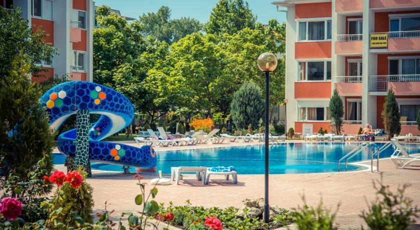 Sunny Fort Apartment Pantai Sunny Bagian luar foto