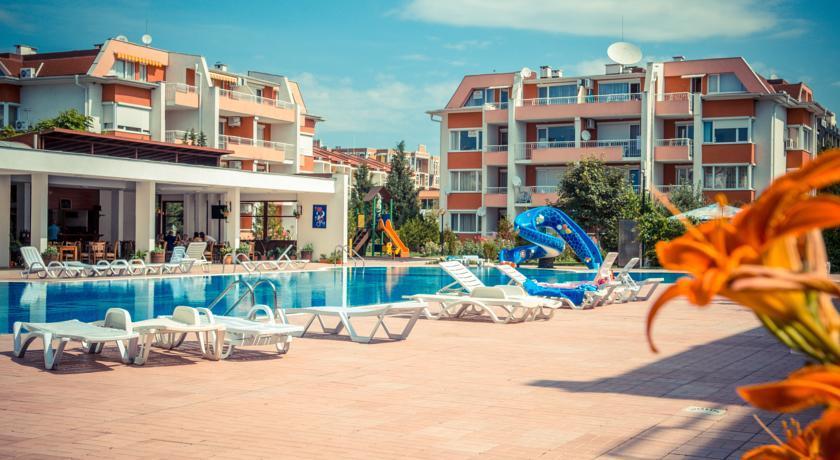 Sunny Fort Apartment Pantai Sunny Bagian luar foto