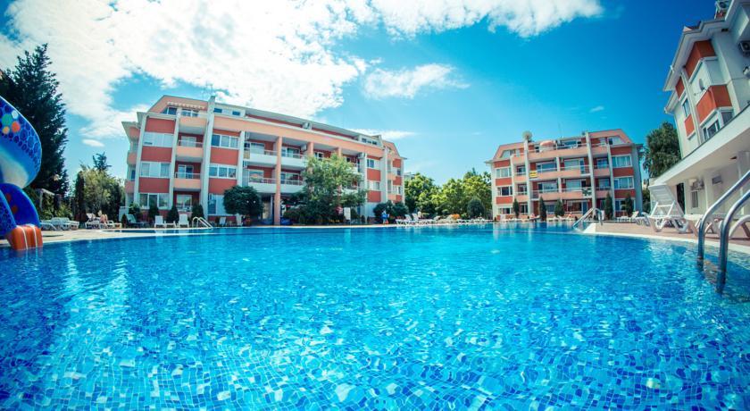 Sunny Fort Apartment Pantai Sunny Bagian luar foto