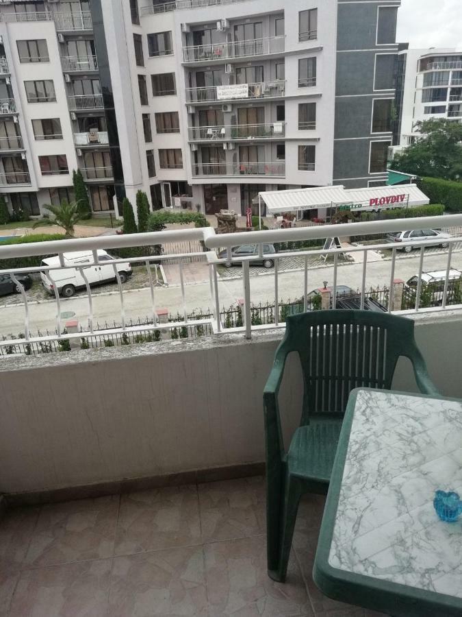 Sunny Fort Apartment Pantai Sunny Bagian luar foto
