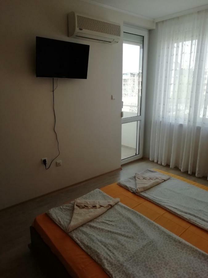 Sunny Fort Apartment Pantai Sunny Bagian luar foto