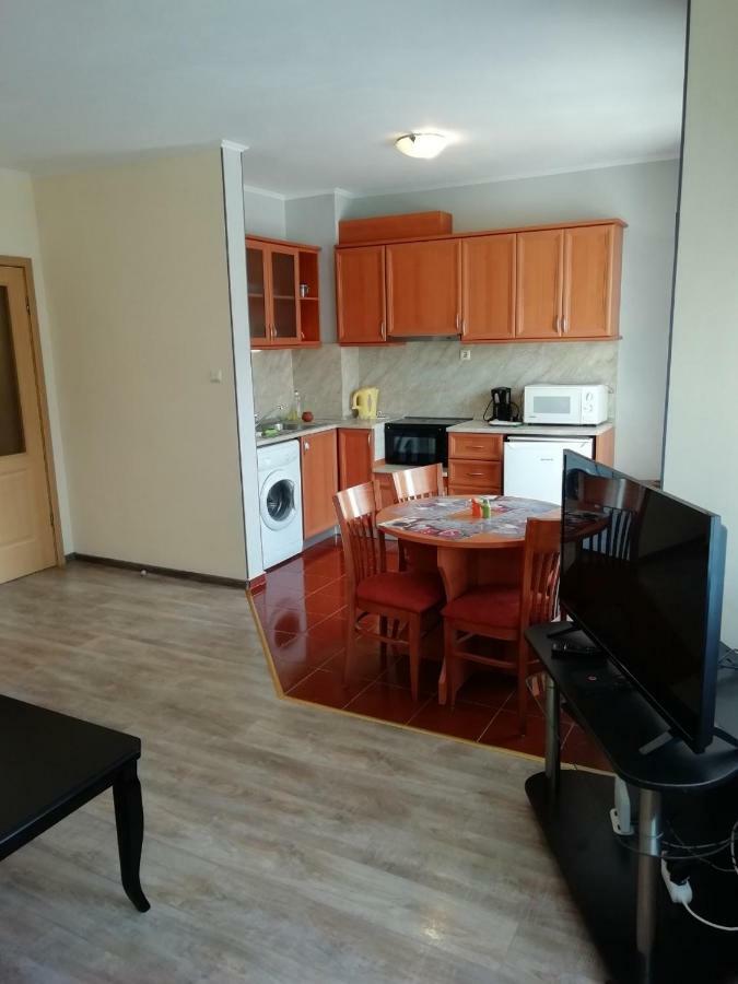 Sunny Fort Apartment Pantai Sunny Bagian luar foto